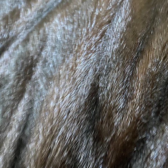 Luxurious Custom Canadian female full pelt Full length swing coat see sizing - Picture 7 of 9